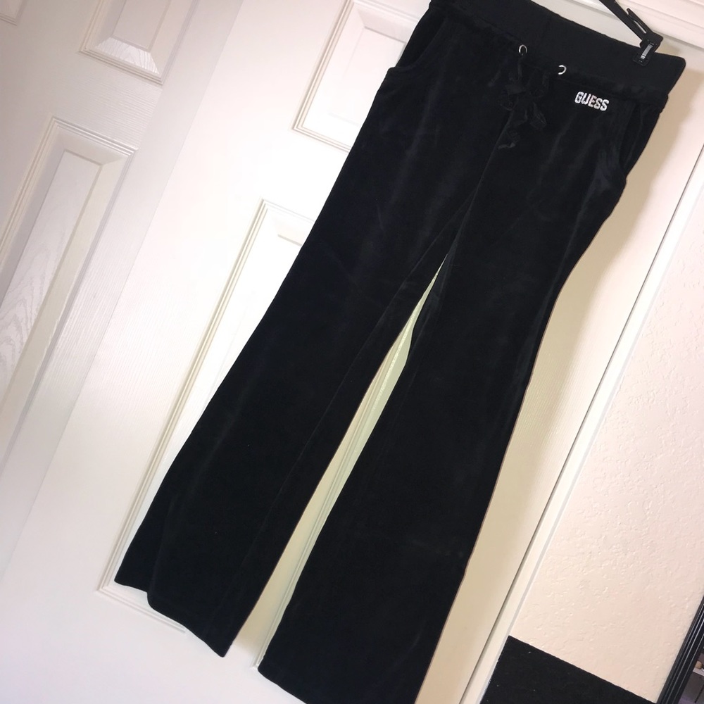 GUESS velour yogas
